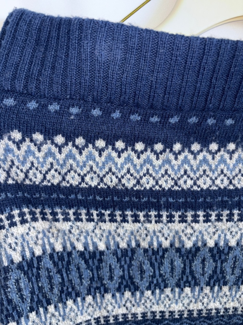 Aventura Skirt- Wool blend & Cashmere Knit, sz S - Picture 2 of 6